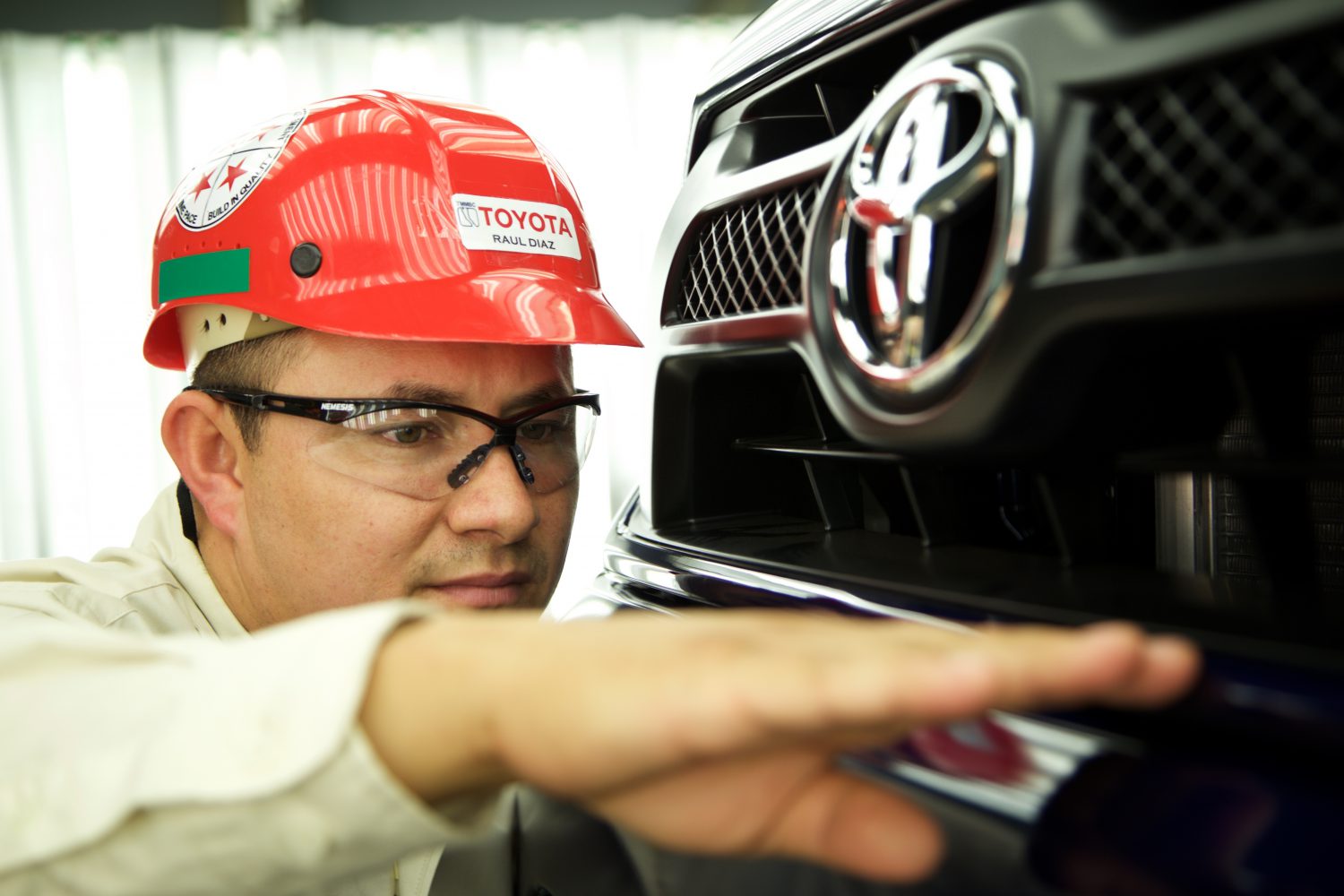 Лишь четыре японских завода Toyota будут работать в июне в плановом режиме
