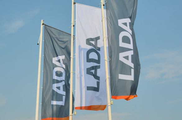 Lada в ноябре установила рекорд продаж