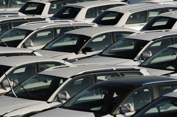 Продажи автомобилей в Евросоюзе установили новый антирекорд
