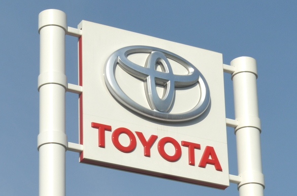 Toyota останавливает еще 8 заводов в Японии