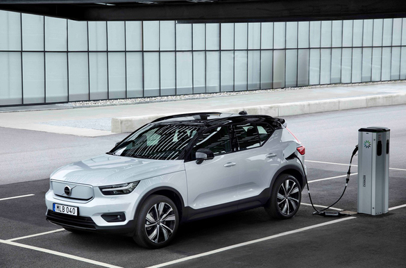 Volvo подтвердил статус бренда эталонной автобезопасности