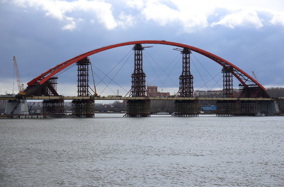 Десяток новых мостов в Новосибирске и области достроят в этом году