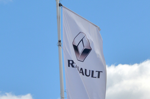 Группа Renault продает свои российские активы
