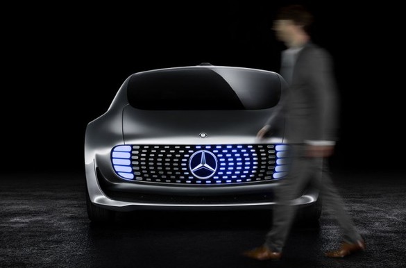 Mercedes-Benz запатентовал подушки безопасности для пешеходов