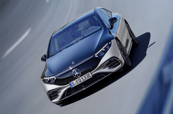 Mercedes-EQ представил первый люксовый электроседан EQS