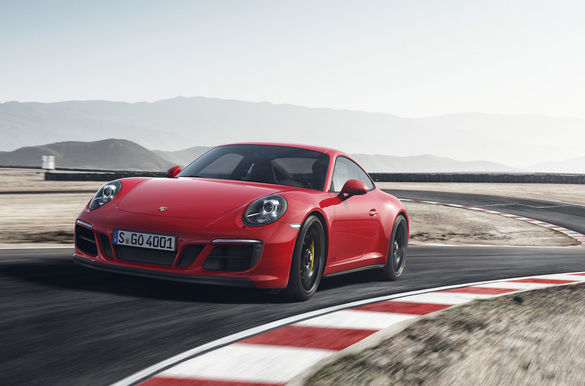 Модели Porsche 911 GTS доступны для заказа