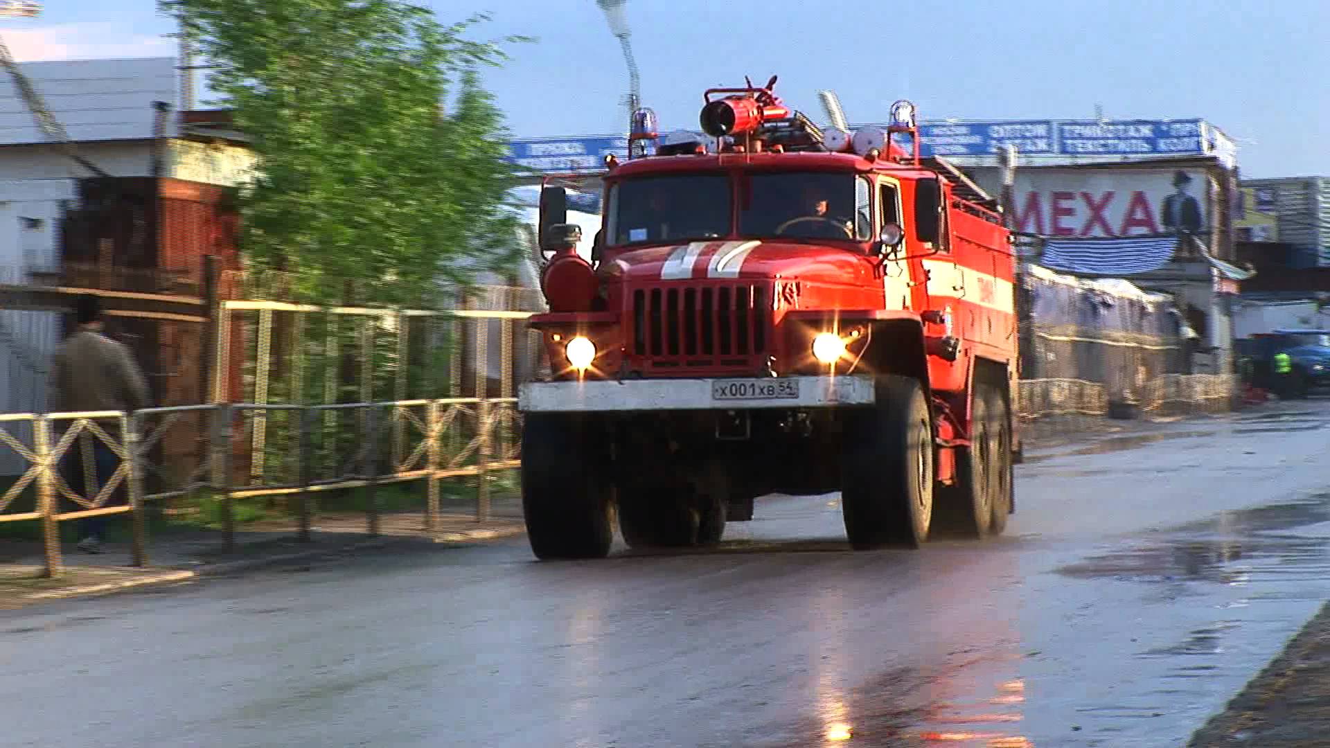 В Новосибирске ловили нарушителей, не пропускающих спецтранспорт