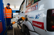 Сеть АЗС "Газпромнефть" заправила экипажи автопробега «Дорогами войны»