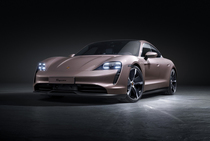 Porsche предлагает новую версию Taycan