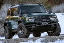 Ford представил Bronco в самой внедорожной версии Everglades