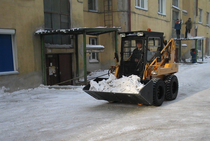 Новосибирские дворы очистят от снега