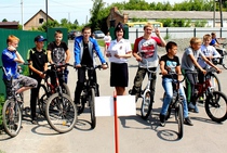 Юбилей ГИБДД в Новосибирской области отметили велостартами